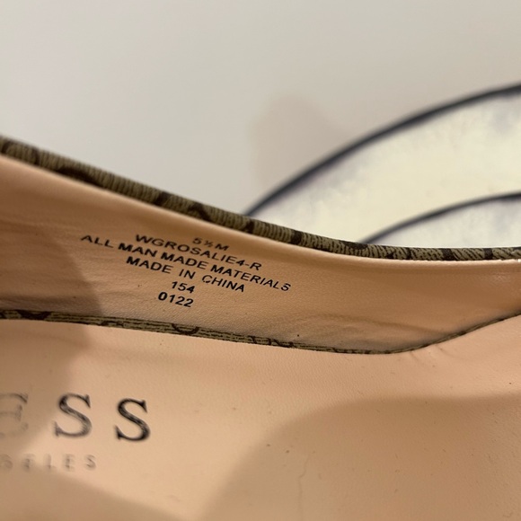 Guess wrapped heel platform pumps beige tan brown classic Guess logo print 5 1/2 - Picture 6 of 9